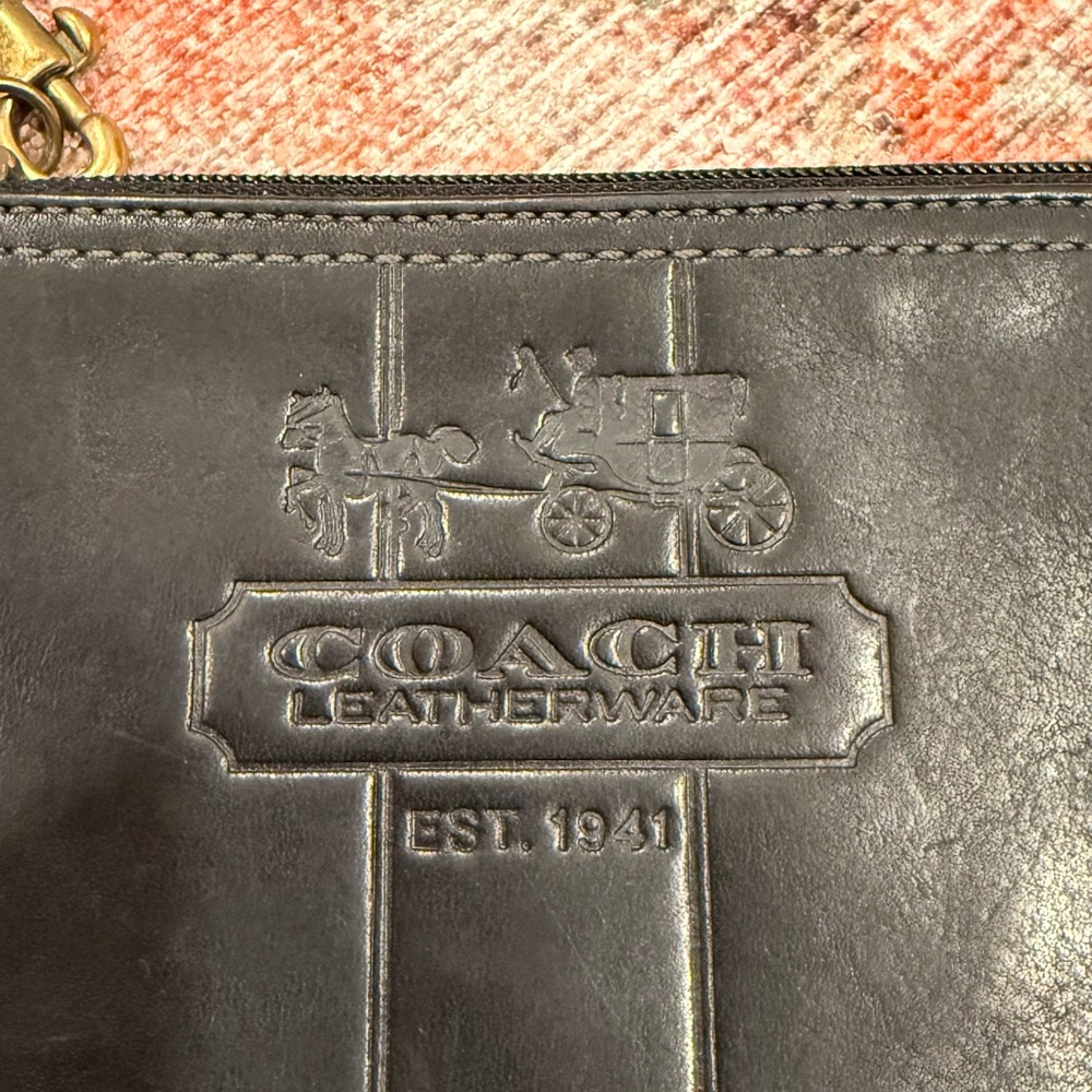 Coach Leatherware Vintage Black Leather Wristlet - Picture 3 of 8